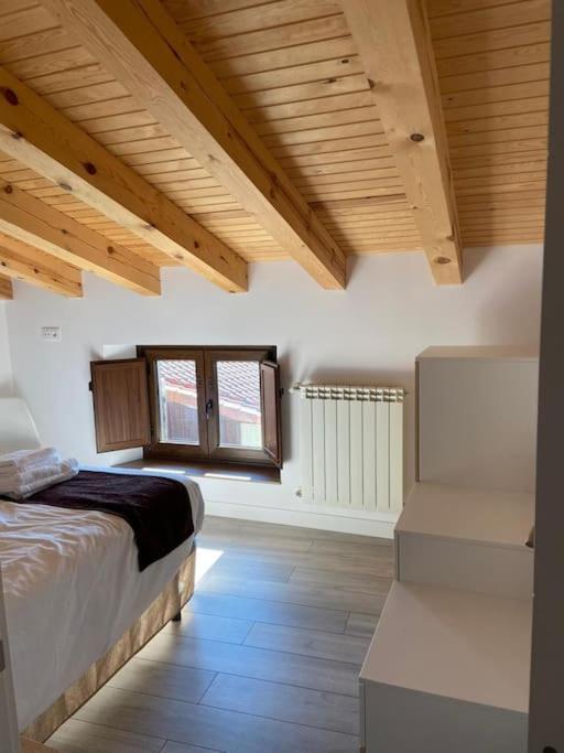 Apartamentos Rurales La Plaza 2 Duruelo de la Sierra Dış mekan fotoğraf
