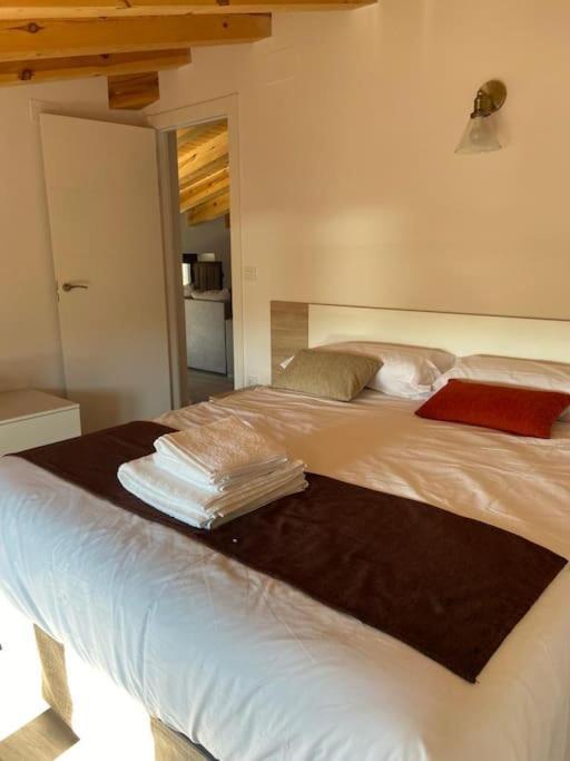 Apartamentos Rurales La Plaza 2 Duruelo de la Sierra Dış mekan fotoğraf