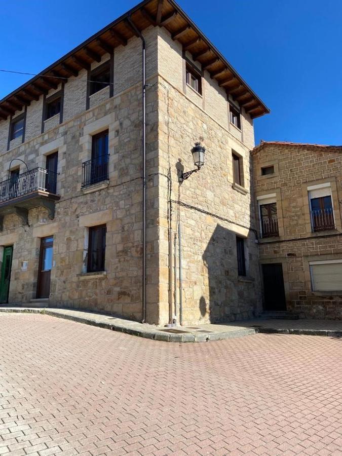Apartamentos Rurales La Plaza 2 Duruelo de la Sierra Dış mekan fotoğraf