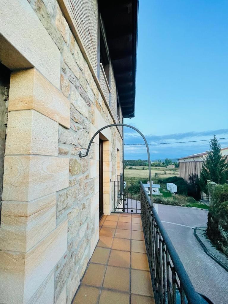Apartamentos Rurales La Plaza 2 Duruelo de la Sierra Dış mekan fotoğraf