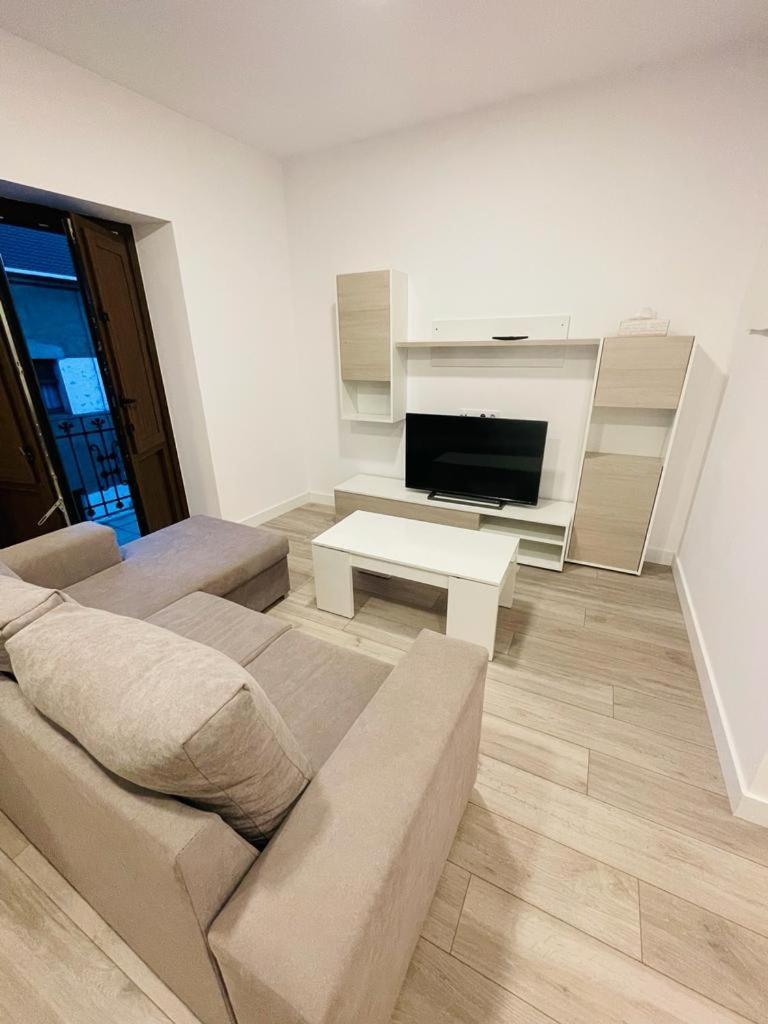 Apartamentos Rurales La Plaza 2 Duruelo de la Sierra Dış mekan fotoğraf